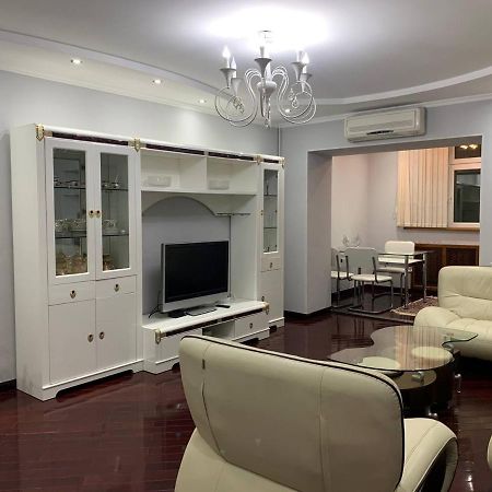 Beautiful Apartments In The Heart Of The City 塔什干 外观 照片